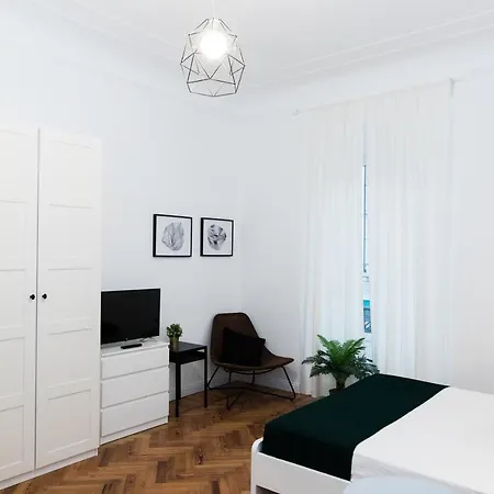 4 Design Near Central Station * Milano