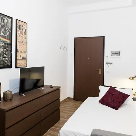 Hemeras Boutique Homes - 4 Design Near Central Station Appartement